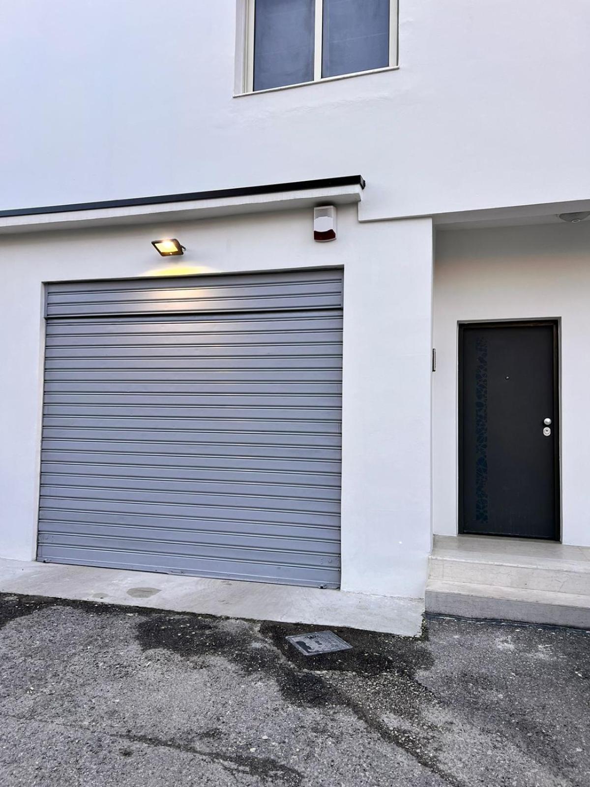 Villa Chaplin 地拉那 外观 照片